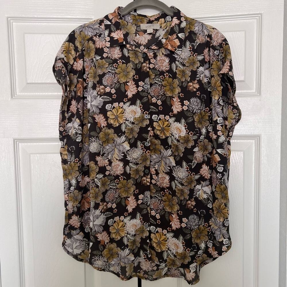 Loft Outlet Floral Patterned Button Front Shirt Size M - Picture 1 of 7